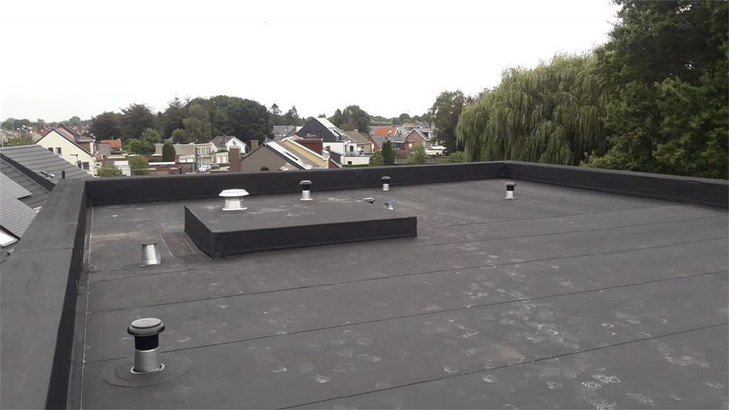 Nieuwbouw met platte daken